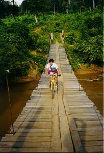 MOUNTAIN BIKING IN CHIANG MAI Northern Thailand cnx014_3.jpg (14550 Byte)