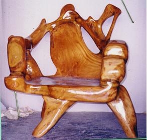 Sumalee's Handicraft Center, Chiang Rai, Northern Thailand:
Export Worldwide with Shipping from Door to Door. Furniture Made at your Design.