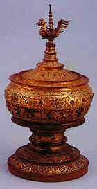 Container, Burmese art, 19th - 20th centuries. (5.9 K)
